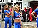 lmes2005_silverstone_3s_gridgirls_25.jpg
